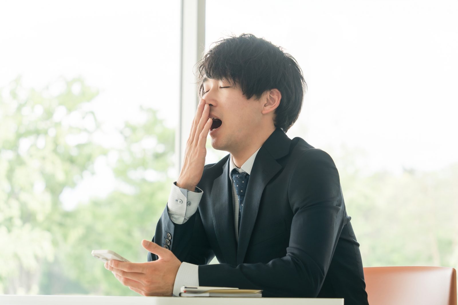 「食」から変わる働き方改革-脳活フードで仕事効率UP