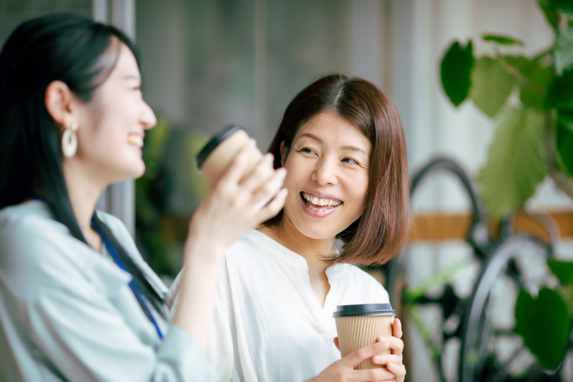 社員食堂、再び「帰ってきた昼の社交場」